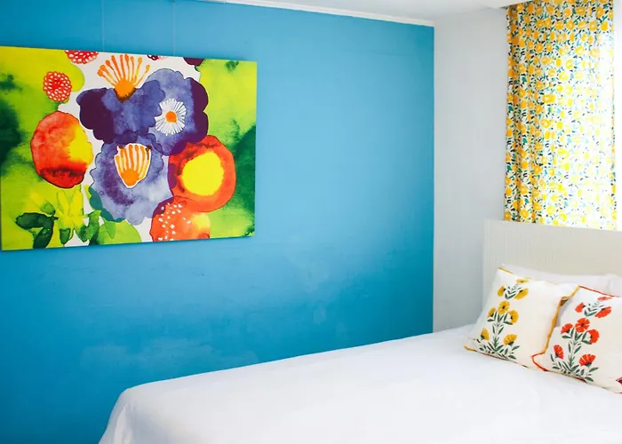 4 Beds In The Heart Of Hongdae, Mangwon, Sangsu & Red Road 아파트