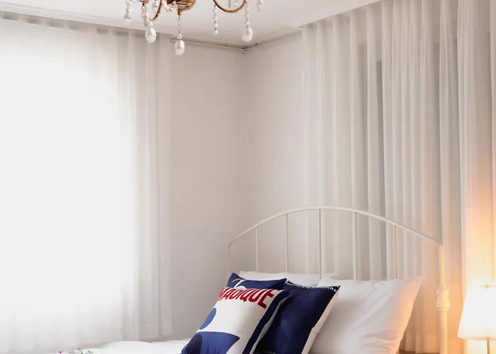 아파트 4 Beds In The Heart Of Hongdae, Mangwon, Sangsu & Red Road *