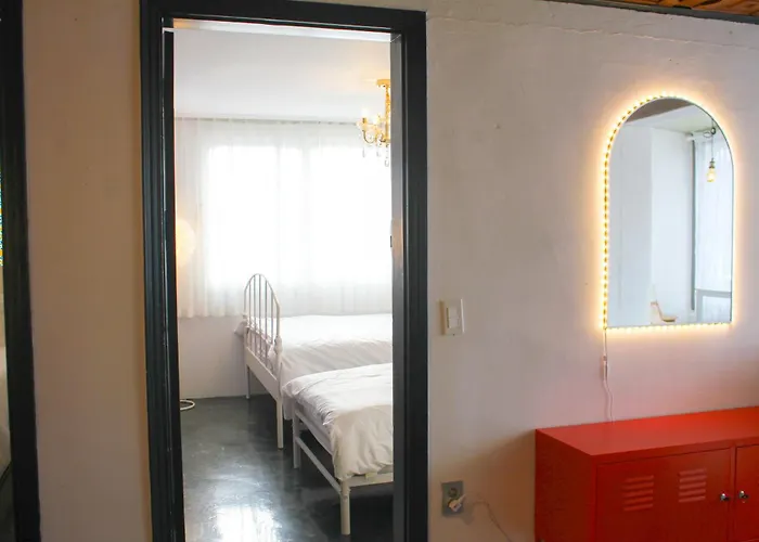 아파트 4 Beds In The Heart Of Hongdae, Mangwon, Sangsu & Red Road *